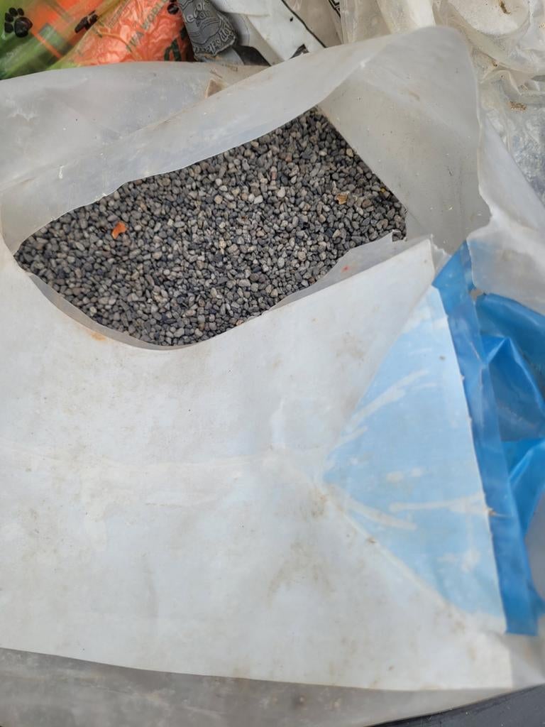 Zak met grijs grind, Ophalen of Verzenden