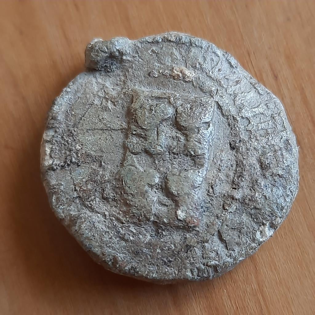 Bodemvondst Friesland: Antiek Lood Bakenlood met Stadswapen