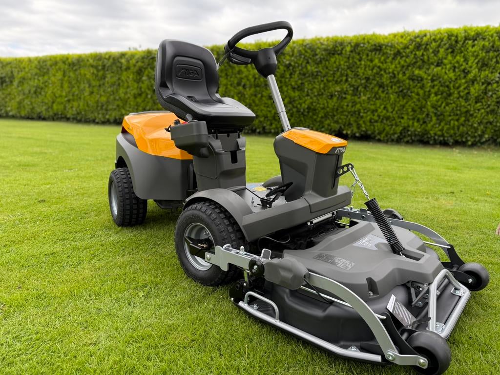 Stiga park hydrostaat met stuurbekrachtiging, Ophalen, Nieuw, Mulchfunctie, 90 tot 120 cm