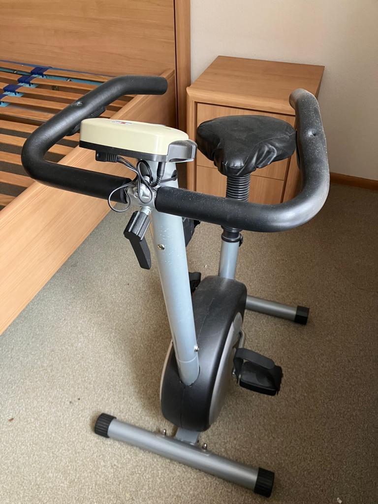 Home trainer, Sport en Fitness, Ophalen, Gebruikt, Metaal, Benen