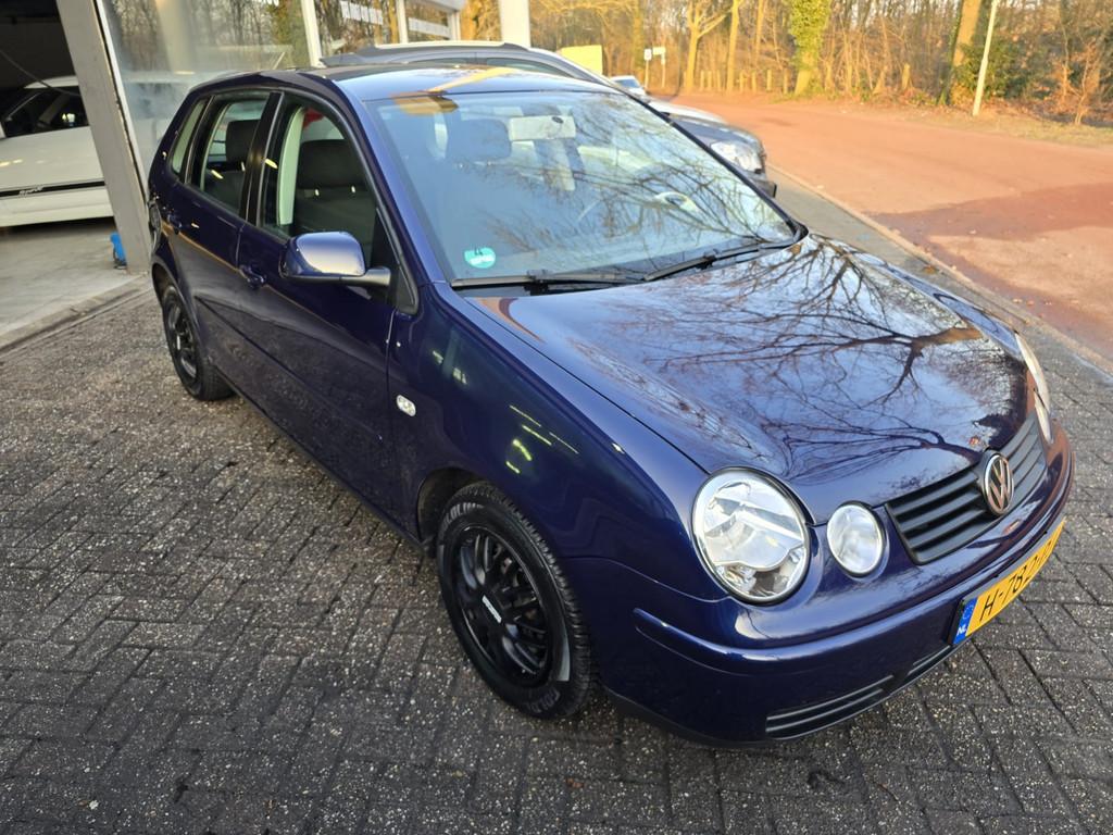 Volkswagen Polo 1.2-12V | NIEUWE APK | AIRCO | 12 MND GARANT, Auto's, Elektrische ramen, Blauw, 1198 cc, Bedrijf