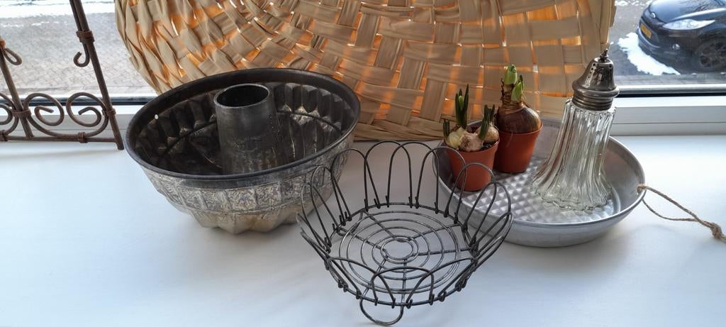 Oud brocante bakblik & tulband # draadmandje & strooiflesje, Ophalen of Verzenden