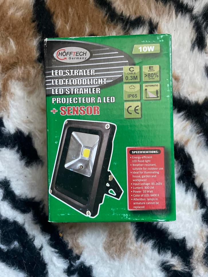 Hofftech LED Straler 10W met Sensor - IP65 Waterbestendig, Tuin en Terras, Buitenverlichting, Zo goed als nieuw, Overige typen