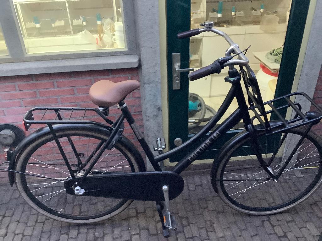 Cortina u4 transport omafiets 28 inch, Fietsen en Brommers, Ophalen, Versnellingen, 56 cm of meer, Zo goed als nieuw