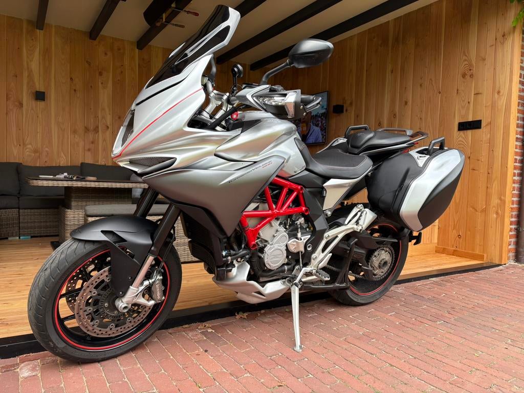 MV Agusta Turismo Veloce, Motoren, Particulier, Super Sport
