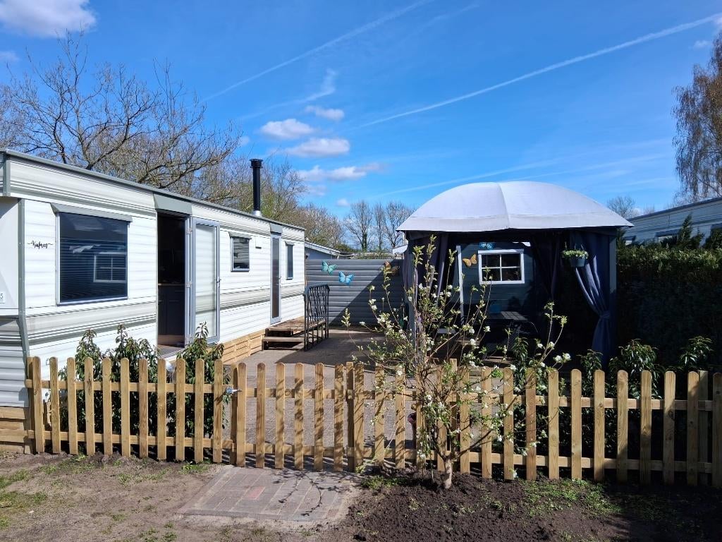 Kuifmees, stacaravan volledig ingericht Schoonloo, Drenthe