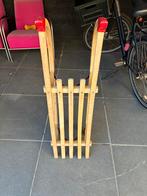 Houten slee, Ophalen, Gebruikt, Hout