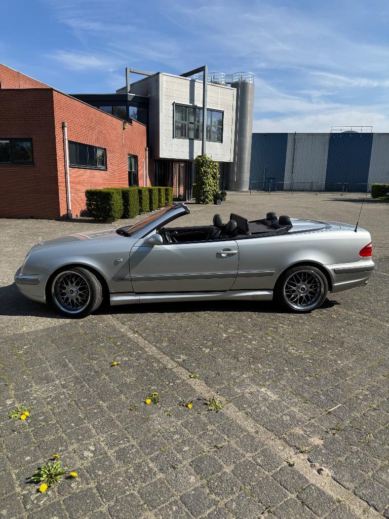 Mercedes Benz CLK 230 Cabrio, Automaat, Achterwielaandrijving, Zwart, 4 cilinders