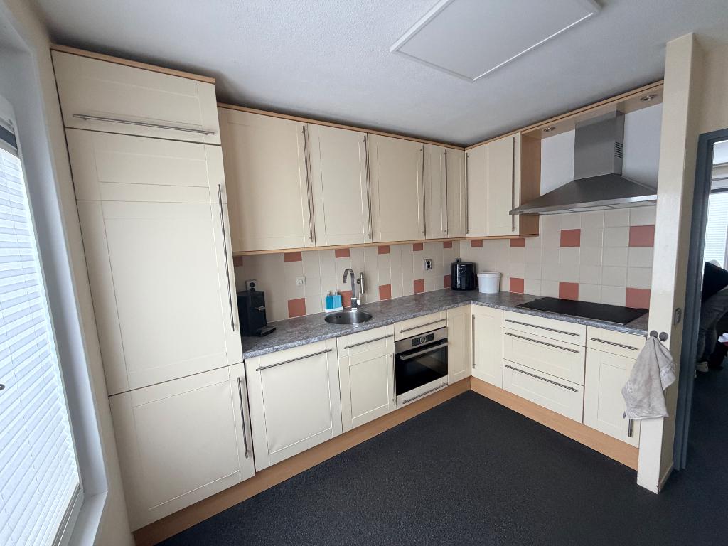 Keuken (gratis ophalen) zondag 19 april 2026, Ophalen, Gebruikt, Hoekkeuken, Kunststof