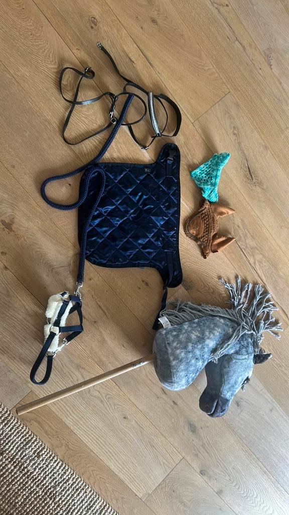 Lemieux hobby horse+spullen, Kleding | Dames, Badmode en Zwemkleding, Gedragen, Overige typen, Grijs, Ophalen