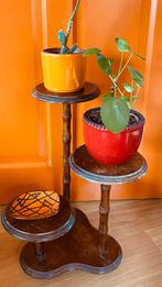 Vintage houten plantenstandaard met meerdere niveaus, Huis en Inrichting, Ophalen, Gebruikt