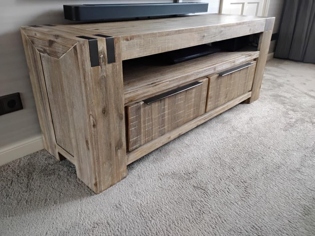 Salontafel en TV-meubel set in landelijke stijl, 100 tot 150 cm, Landelijke, robuuste stijl, Zo goed als nieuw, Minder dan 100 cm