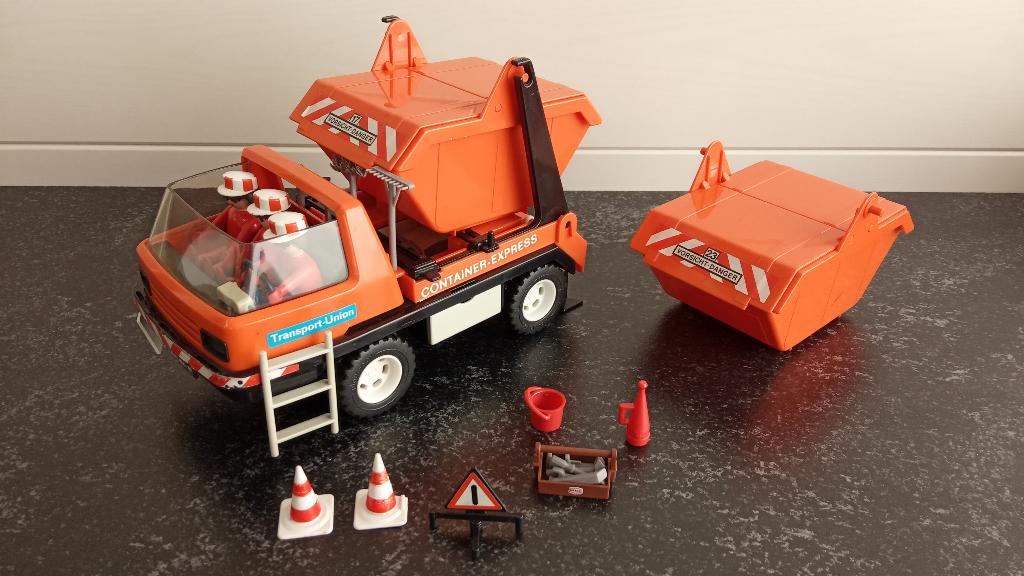 playmobil Containervrachtwagen met vele toebehoren, Ophalen of Verzenden, Gebruikt, Complete set