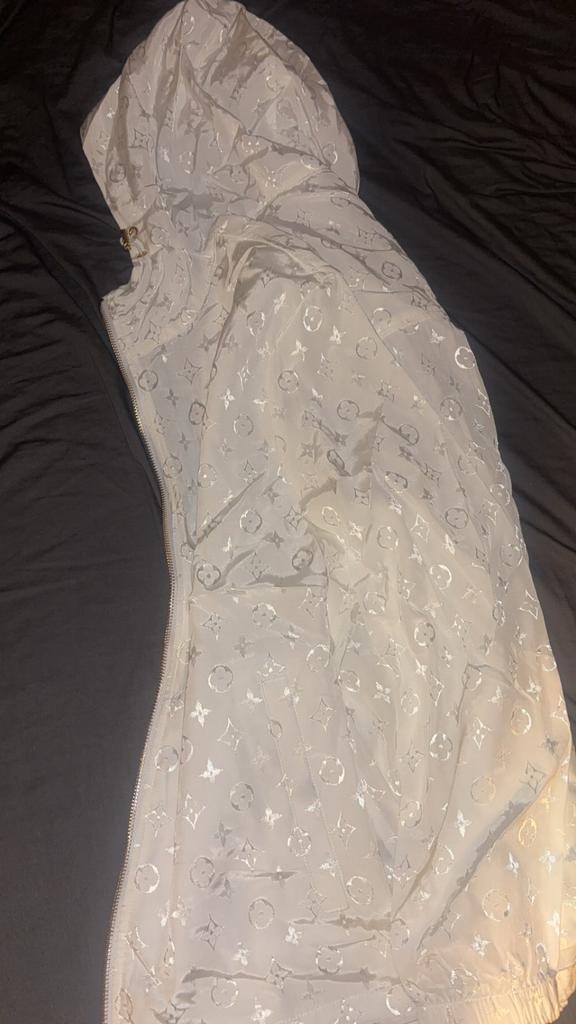 Louiviton windbreker, Ophalen of Verzenden, Nieuw, Maat 38/40 (M), Wit