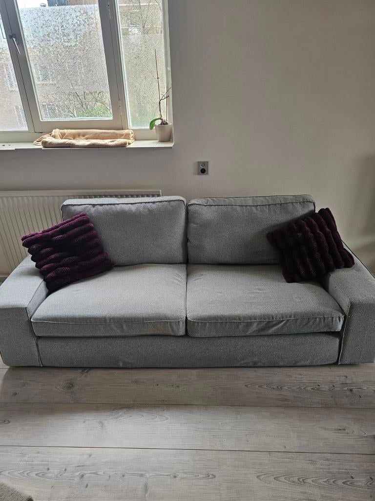 IKEA KIVIK 3-zitsbank - Beige/Grijs - Juli 2024, Huis en Inrichting, Banken | Bankstellen, Ophalen, Gebruikt, Driepersoons, 75 tot 100 cm