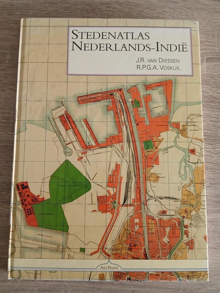 Stedenatlas Nederlands-Indië, Gelezen, Ophalen of Verzenden, Landkaart, 1800 tot 2000
