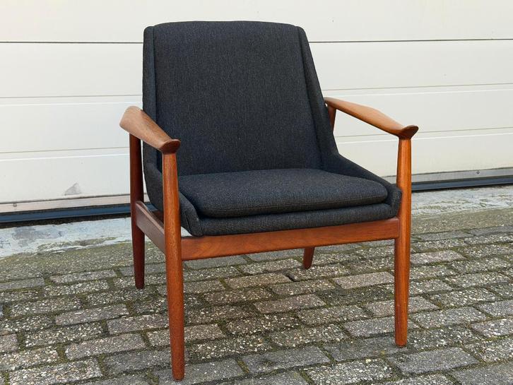 Arne Vodder Model 410 Slagelse fauteuil Vintage Deens Design, Huis en Inrichting, Fauteuils, Gebruikt, Hout, Stof, 75 tot 100 cm