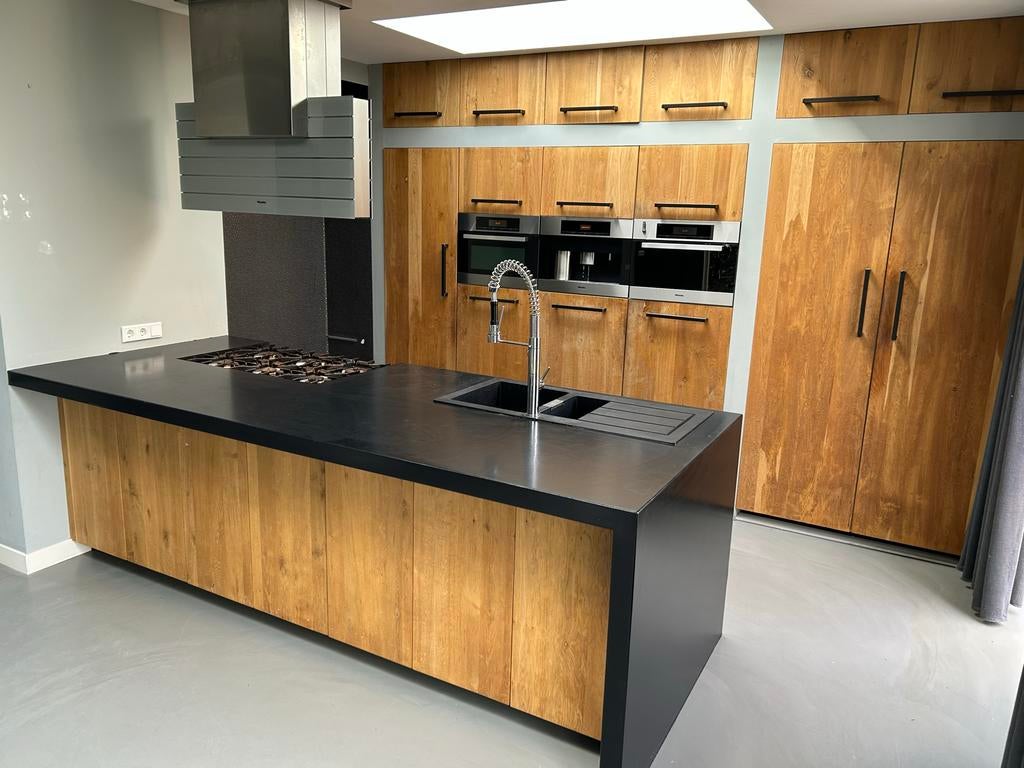 Keuken met kookeiland en miele/Boretti, Huis en Inrichting, Keuken | Complete keukens, Ophalen, Gebruikt, Overige materialen, Bruin