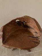 Unieke handgemaakte houten stoel van boomstam, Bruin, Ophalen of Verzenden, Zo goed als nieuw, Eén