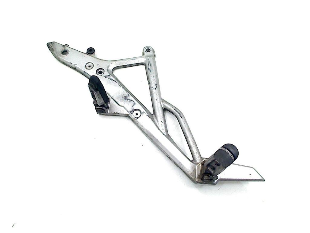 SCHETSPLAAT LINKS VOOR Kawasaki, Dhr. S. di Majo, Gebruikt, Info@cama-motorparts.nl, P.J. Troelstraweg 8 8
3144 CX  MAASSLUIS, NL