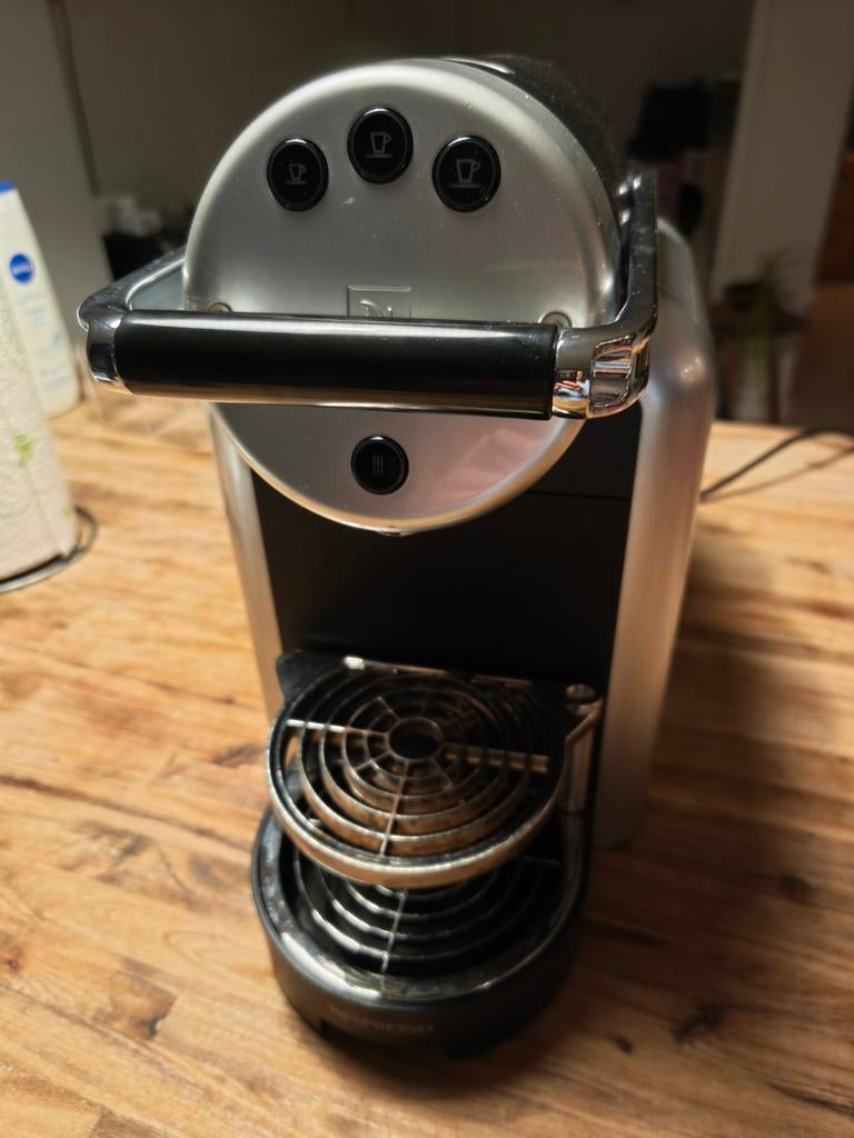 Nespresso Zenius ZN100 Koffiemachine, Witgoed en Apparatuur, Koffiezetapparaten, Ophalen, Espresso apparaat, Zo goed als nieuw