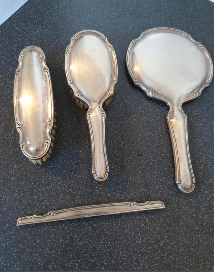Verzilverd borstel spiegel set, Antiek en Kunst, Antiek | Goud en Zilver, Ophalen of Verzenden