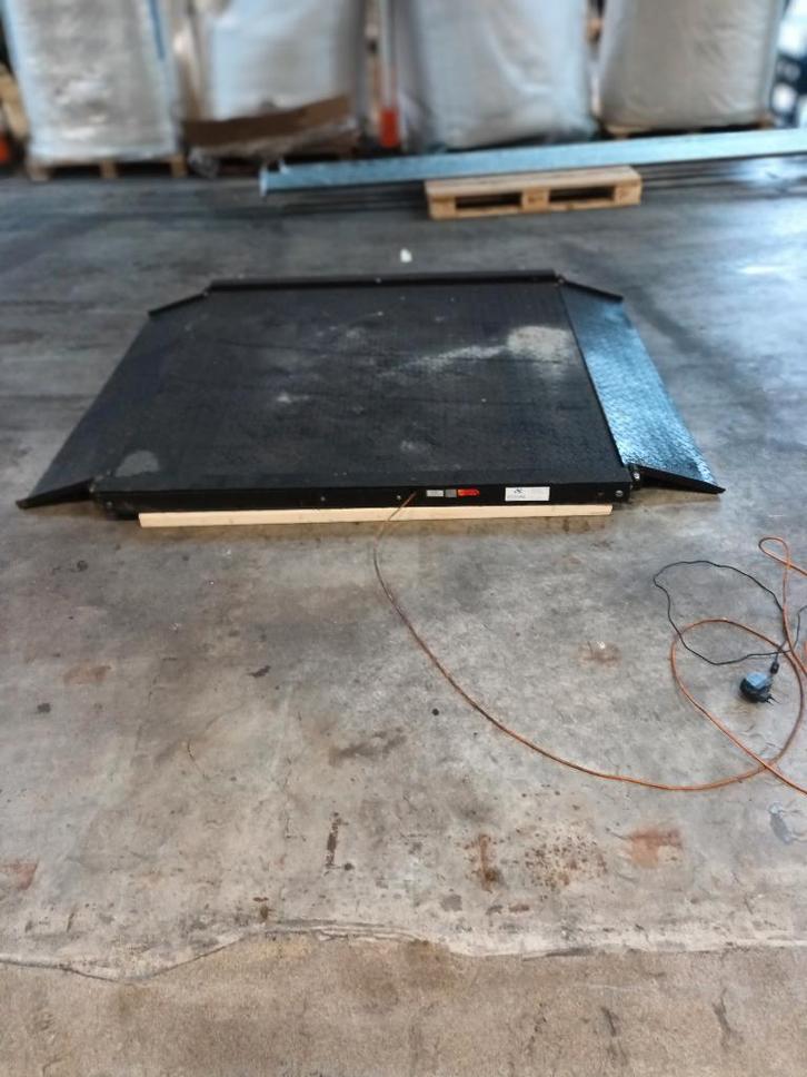 prof. weegschaal 1500 kg ., Doe-het-zelf en Verbouw, Weegschalen, Gebruikt, Vloerweegschaal, 200 kg of meer, Ophalen