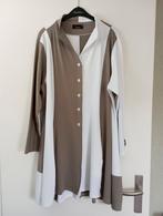 Lang colbert in wit met kaki/zand, travelstof, maat 48, Kleding | Dames, Ophalen of Verzenden