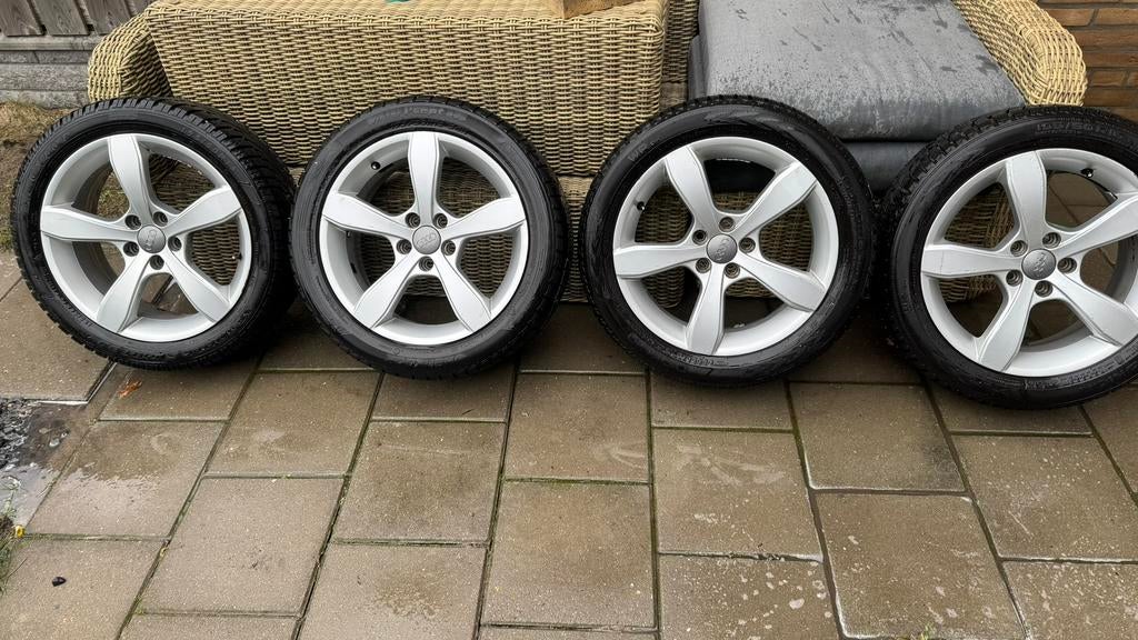 Audi a1 wielenset, Ophalen