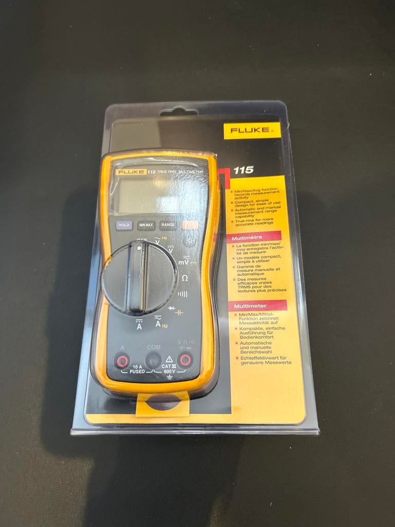 Fluke 115 True RMS Multimeter met Master Accessory Set, Doe-het-zelf en Verbouw, Meetapparatuur, Ophalen, Zo goed als nieuw, Multimeter