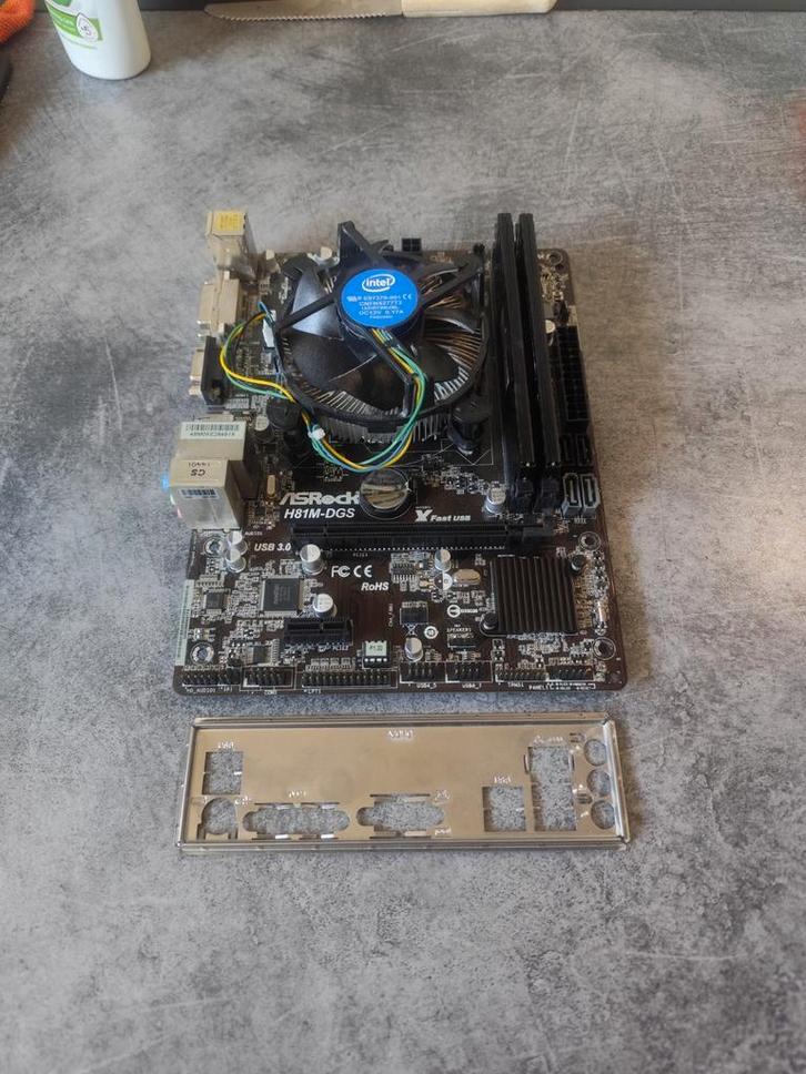 H110H-DGS Moederbord met i7-4770K CPU en 16GB RAM, Computers en Software, Moederborden, Gebruikt, Intel, DDR3, Ophalen of Verzenden