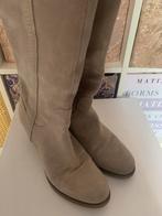 SPM beige suède laarzen maat 37, Kleding | Dames, Schoenen, Ophalen of Verzenden, Zo goed als nieuw, Beige, Hoge laarzen