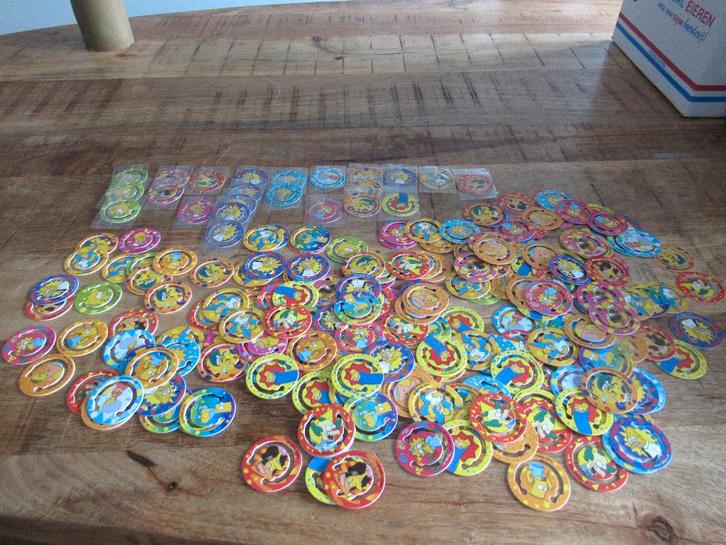 231 losse The simpsons clippo's flippo's paperclip smiths, Verzamelen, Flippo's, Losse flippo's, Ophalen of Verzenden