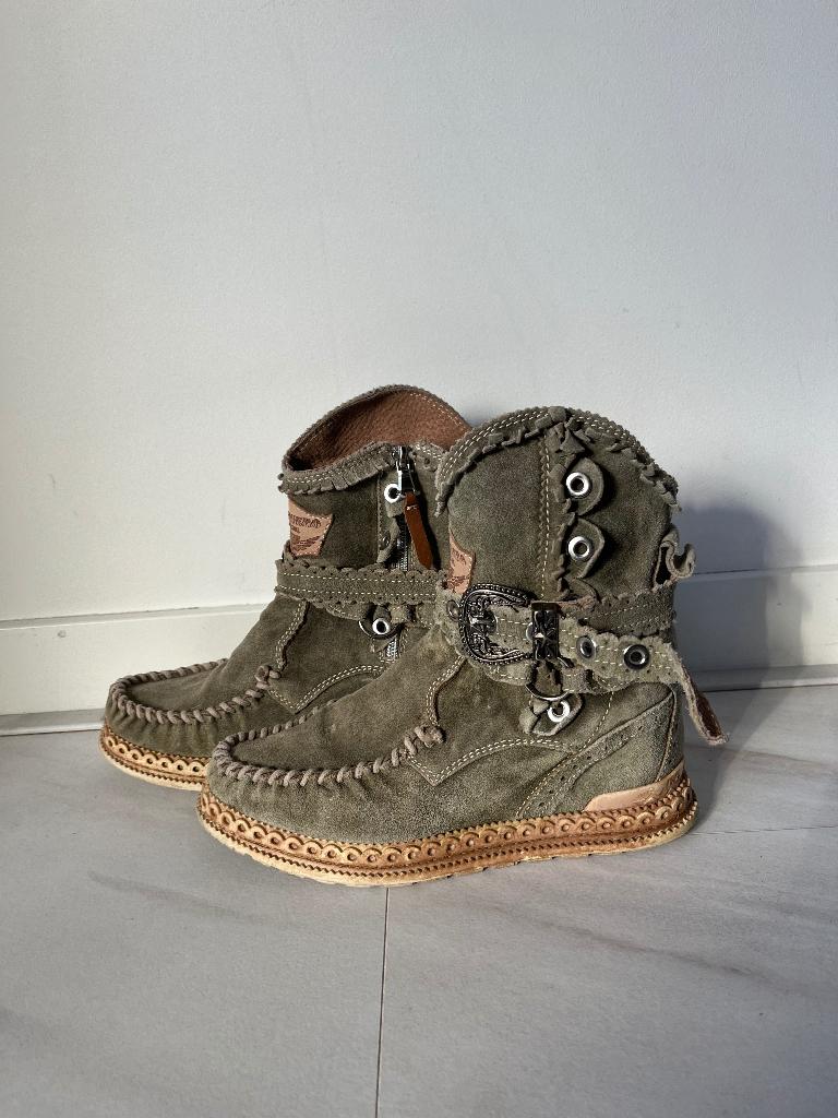 El vaquero maat 39, Kleding | Dames, Schoenen, Lage of Enkellaarzen, Ophalen of Verzenden, Zo goed als nieuw, El vaquero