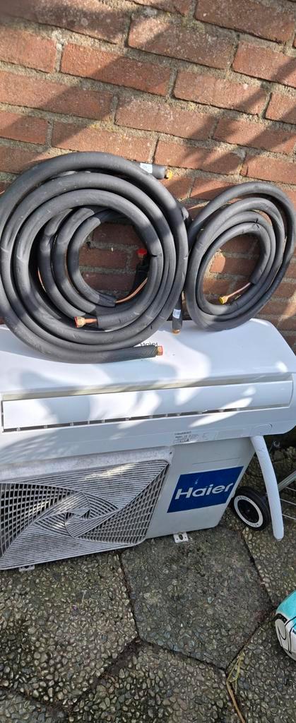 Haier Airco - Buitenunit met leidingen, Witgoed en Apparatuur, Airco's, Gebruikt, Wandairco, 60 tot 100 m³, 3 snelheden of meer