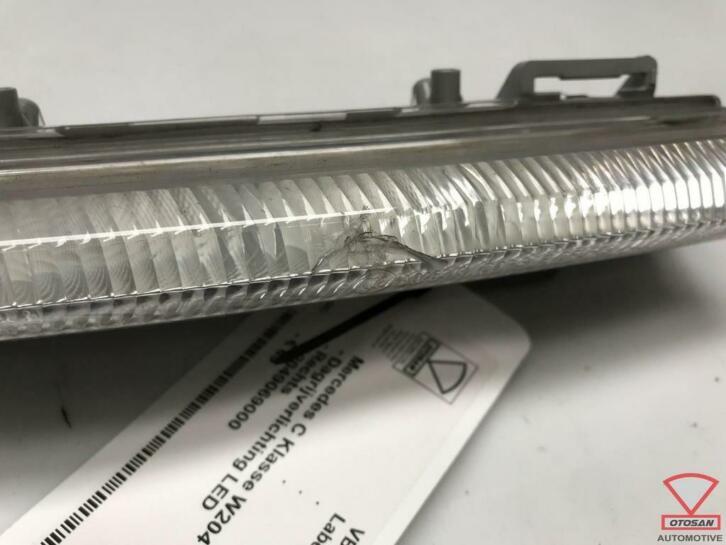 mercedes c klasse w204 dagrijverlichting led rechts a2049069, Gebruikt, Mercedes-Benz AG, Mercedes-Benz, Ophalen of Verzenden