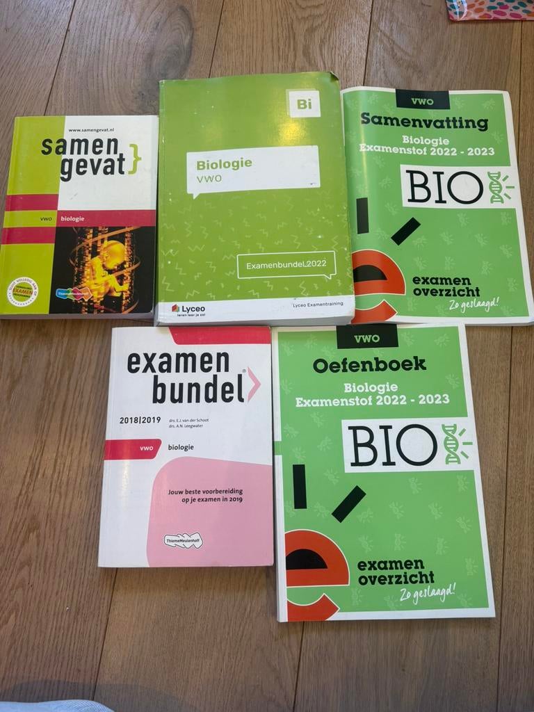 Examenboeken biologie vwo, Ophalen of Verzenden, Zo goed als nieuw, VWO, Biologie