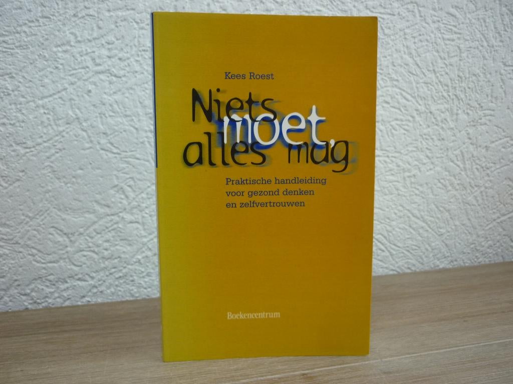 Kees Roest - Niets moet alles mag, Ophalen of Verzenden, Gelezen, Christendom | Protestants