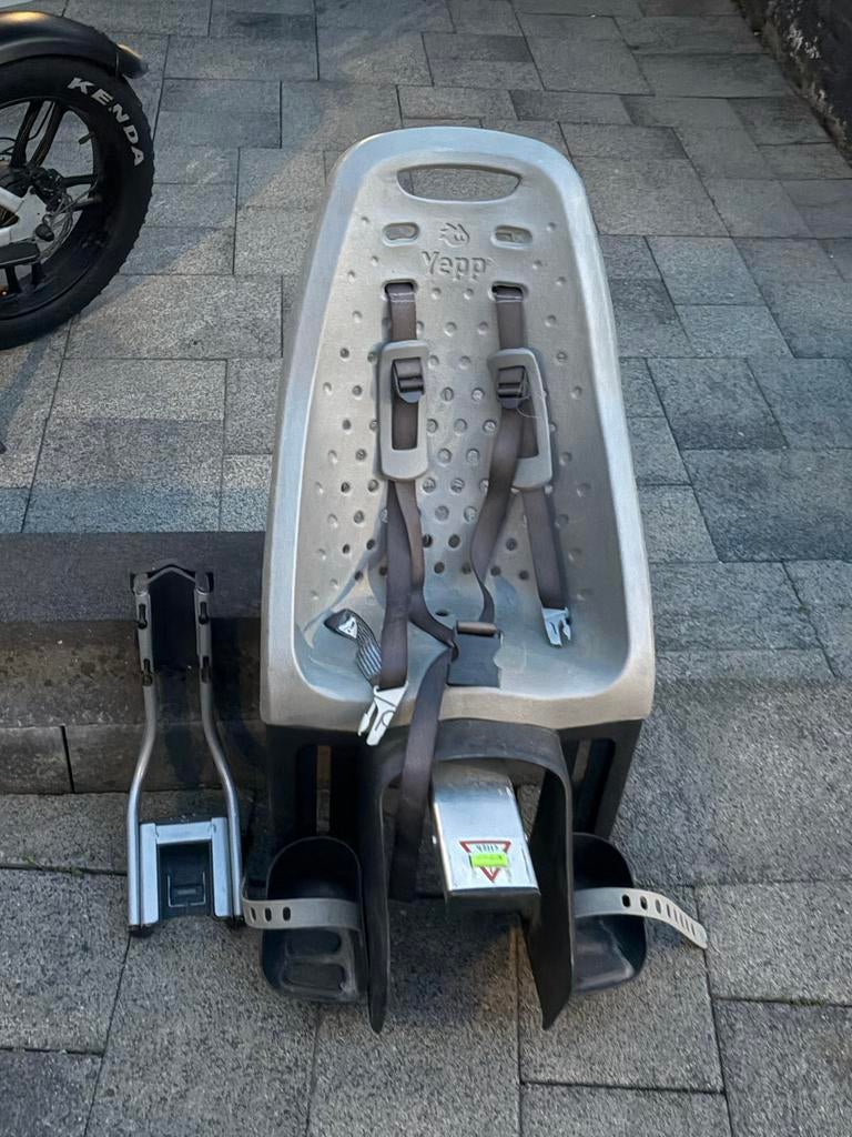 Yepp achterzitje voor elektrische fietsen, Fietsen en Brommers, Fietsaccessoires | Fietsstoeltjes, Ophalen, Achterzitje, 9 t/m 18 kg