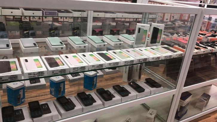 Samsung Galaxy A56  in/ verkoop / reparatie / Onderdelen, Telecommunicatie, Mobiele telefoons | Toebehoren en Onderdelen, Nieuw