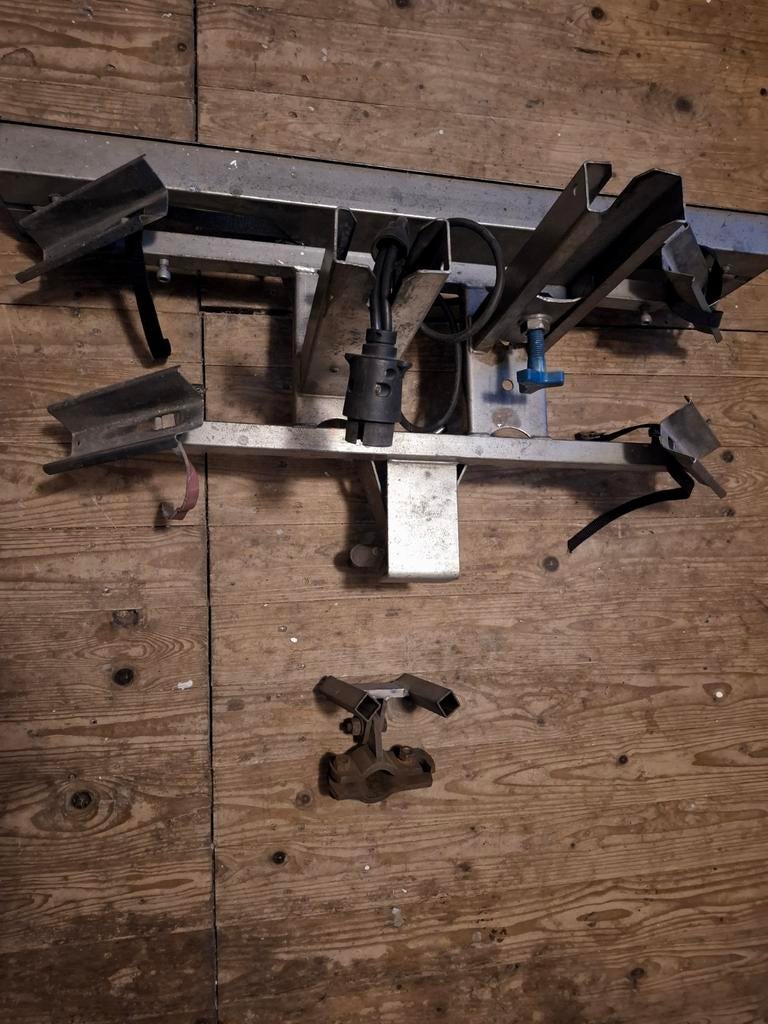 Fietsendrager kompleet te koop, Ophalen