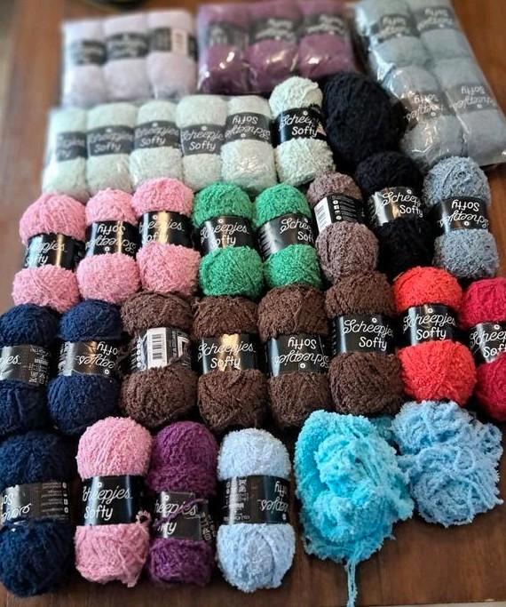 Grote partij Scheepjes Softy garen - 36 bollen, Hobby en Vrije tijd, Breien en Haken, Nieuw, Breien of Haken, Wol of Garen, Ophalen of Verzenden