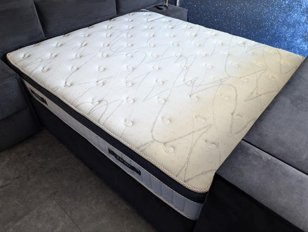 Matras merk Laurel cloud 1000 serie Matras (200x180x22), Ophalen, Eenpersoons