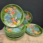 9 Brocante Barbotine Aardewerk Borden met Fruitmotief, Antiek en Kunst, Ophalen of Verzenden