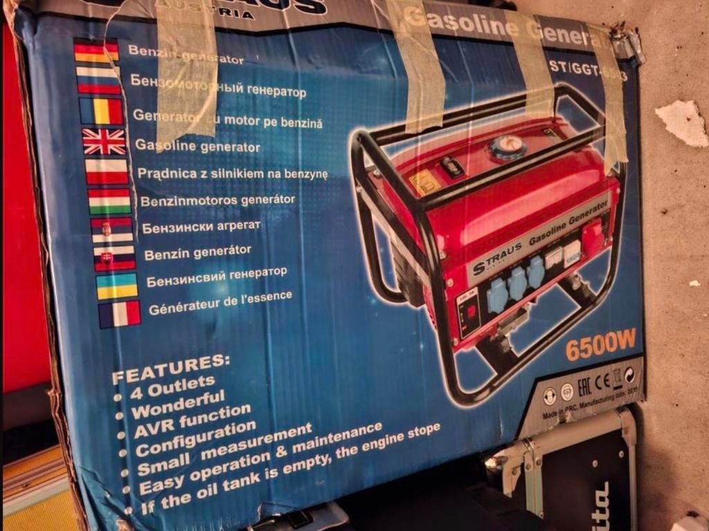 Straus Benzine Generator 6500W - Nieuwstaat, Ophalen, Benzine, Geluidgedempt, Zo goed als nieuw