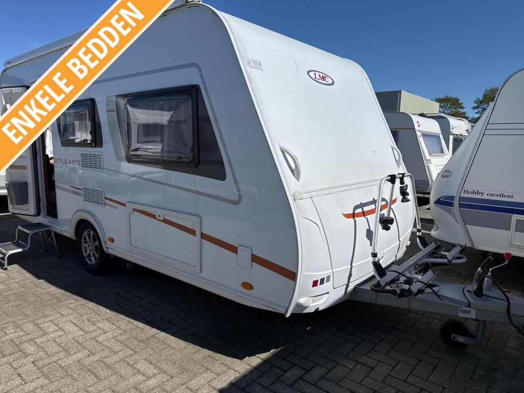LMC Style 450 E Enkele bedden, airco, Caravans en Kamperen, Standaardzit, Bedrijf, Kachel, 4 tot 5 meter