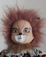 Luipaardkat-Clown keramiek op een schommel met zwarte muis, Verzamelen, Ophalen of Verzenden, Zo goed als nieuw, Pop