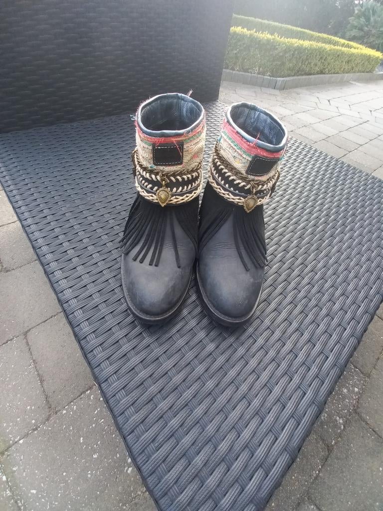 Emonk ibiza laarsjes, Kleding | Dames, Schoenen, Verzenden, Zo goed als nieuw, Zwart