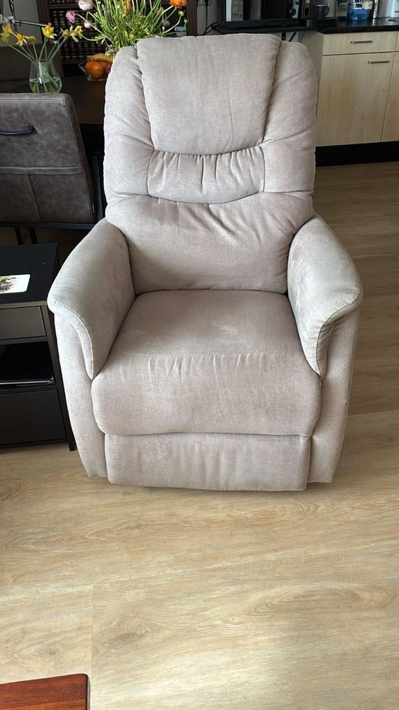 Staopstoel / sta op stoel / relaxfauteuil, Huis en Inrichting, Fauteuils, Ophalen, Gebruikt, ., Minder dan 75 cm