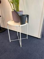 2x Wit bijzettafeltje IKEA, Huis en Inrichting, Tafels | Bijzettafels, Minder dan 55 cm, Gebruikt, Metaal of Aluminium, Rond